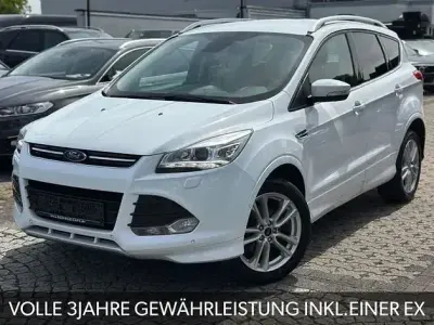 Gebraucht Ford Kuga Individual 150 PS (110 kW) 2016 Weiß SUV