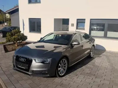 Gebraucht Audi A5 Sportback S-Line 190 PS (139 kW) 2015 Grau Kleinwagen