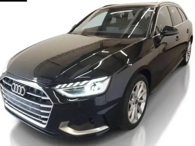 Używany Audi A4 Advanced Plus 163 KM (119 kW) 2023 Czarny Kombi