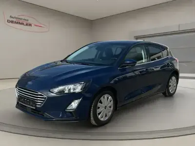 Używany Ford Focus 95 KM (69 kW) 2021 Niebieski Sedan/Limuzyna