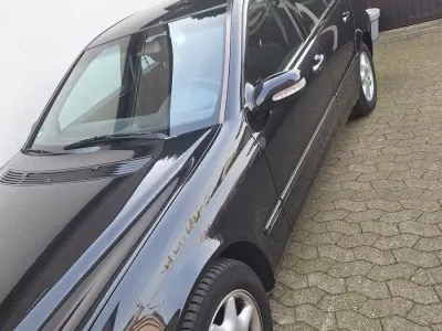 Gebraucht Mercedes C180 140 PS (102 kW) 2003 Schwarz Limousine