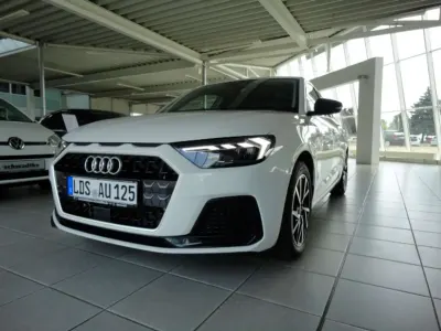 Gebraucht Audi A1 Sportback Advanced 95 PS (69 kW) 2025 Cortinaweiß Kleinwagen