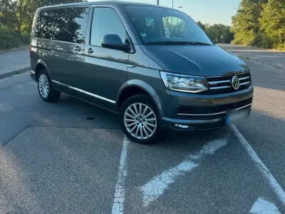 Gebraucht VW Multivan 204 PS (150 kW) 2017 Grau Van / Kleinbus