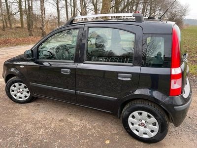 Second-hand Fiat Panda Dynamic 69 CP (50 kW) 2011 Negru Hatchback