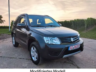 Gebraucht Suzuki Grand Vitara Comfort 166 PS (122 kW) 2014 Grau SUV
