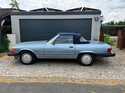 Gebraucht Mercedes 560 227 PS (166 kW) 1987 Blau Cabrio