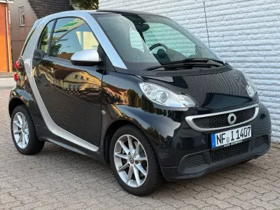 Gebraucht Smart ForTwo Coupé Passion 71 PS (52 kW) 2013 Schwarz Coupé