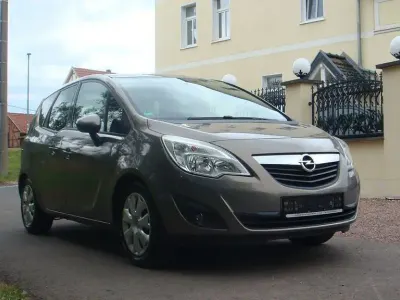 Gebraucht Opel Meriva Edition 110 PS (80 kW) 2011 Grau Van / Kleinbus