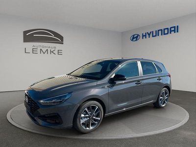 Neu Hyundai i30 Advantage 101 PS (74 kW) 2025 Ecotronic grey metallic Limousine