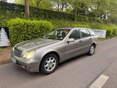 Gebraucht Mercedes C200 Classic 163 PS (119 kW) 2004 Limousine