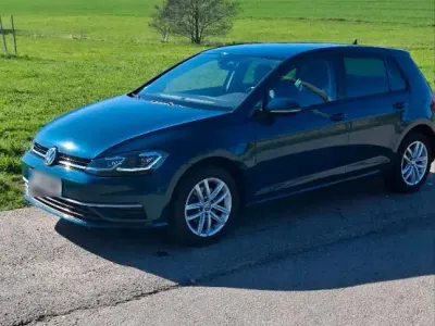 Gebraucht VW Golf VII 116 PS (85 kW) 2017 Grün Limousine
