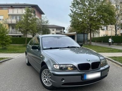 Usata BMW 318 143 CV (105 kW) 2004 Grigio Berlina