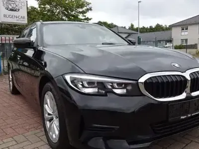 Gebraucht BMW 318 Advantage 150 PS (110 kW) 2022 Schwarz Kombi