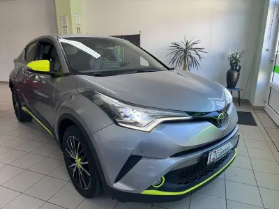 Usata Toyota C-HR Lounge 116 CV (85 kW) 2017 Argento SUV
