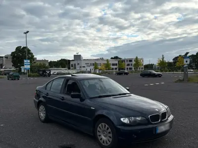 Gebraucht BMW 316 Basis 115 PS (84 kW) 2003 Blau Limousine