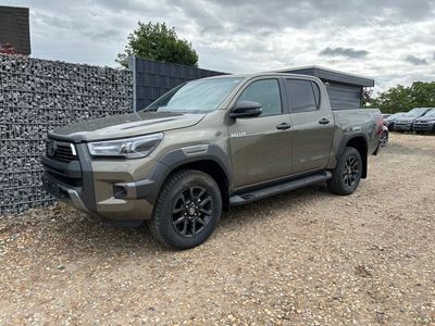 gebraucht Toyota HiLux Double Cab 2.8 D-4D 4WD AT Invincible L ager