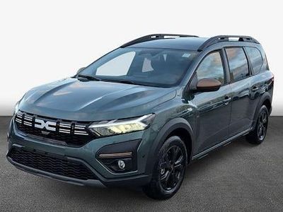 Zedergrün Gebraucht 2025 Dacia Jogger Extreme Van / Kleinbus | 22.890 € (Fairer Preis)