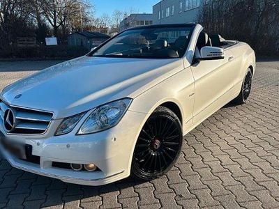 Usata Mercedes E200 184 CV (135 kW) 2011 Bianco Cabrio