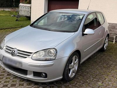 Usata VW Golf IV Sportline 102 CV (75 kW) 2005 Berlina