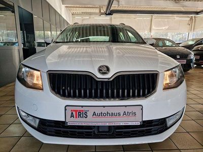 Gebraucht Skoda Octavia Ambition 140 PS (102 kW) 2014 Weiß Kleinwagen
