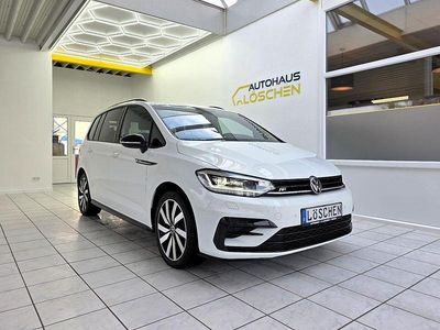 Weiß Gebraucht 2024 VW Touran Highline Van / Kleinbus | 36.990 € (Fairer Preis)