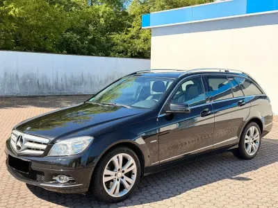 Używany Mercedes C320
