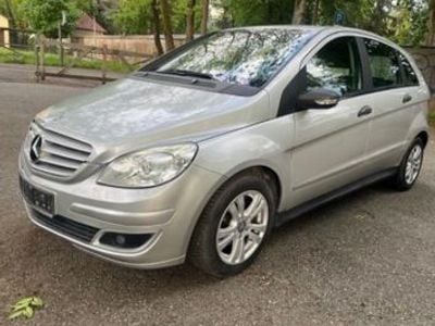 Mercedes B150