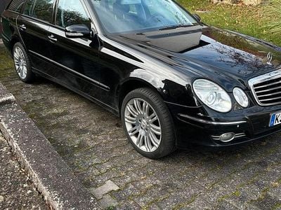 Mercedes E320