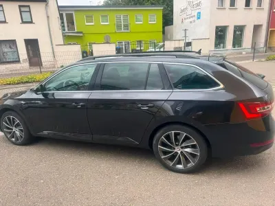 Gebraucht Skoda Superb 150 PS (110 kW) 2016 Schwarz Kombi
