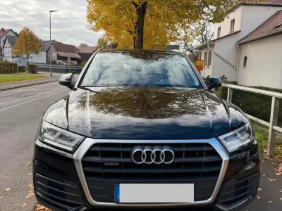 Gebraucht Audi Q5 Comfort 163 PS (119 kW) 2018 Schwarz SUV