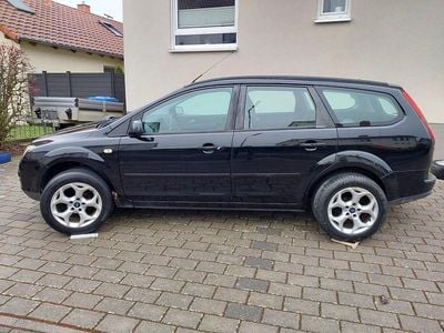 Second-hand Ford Focus 125 CP (91 kW) 2007 Negru Break