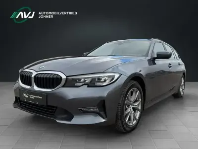 Używany BMW 320 Advantage 190 KM (139 kW) 2022 Szary Sedan/Limuzyna