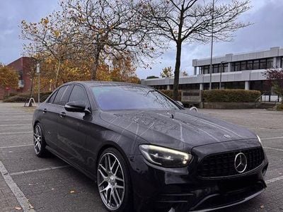 Schwarz Gebraucht 2022 Mercedes E400 Limousine | 52.500 €