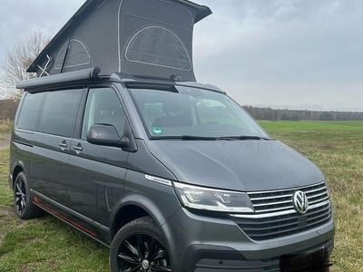 Second-hand VW California Edition 150 CP (110 kW) 2023 Gri Van