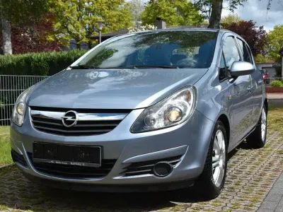 Usata Opel Corsa Innovation 80 CV (58 kW) 2008 Argento Utilitaria