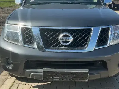 Gebraucht Nissan Navara 190 PS (139 kW) 2010 Braun Pickup