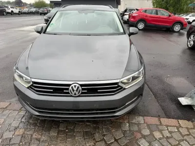 Używany VW Passat Comfortline 150 KM (110 kW) 2017 Szary Kombi