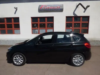 Gebraucht BMW 218 Active Tourer Advantage 140 PS (102 kW) 2018 Schwarz Van / Kleinbus