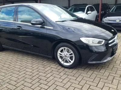 Used Mercedes B180 Style 116 HP (85 kW) 2020 Black Minivan