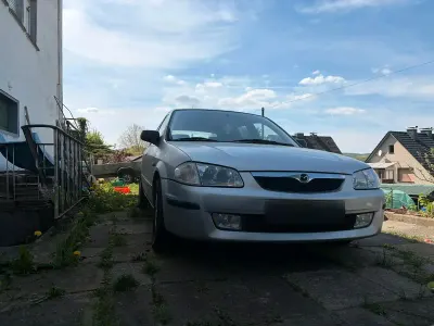 Gebraucht Mazda 323F 90 PS (66 kW) 1999 Grau Kleinwagen