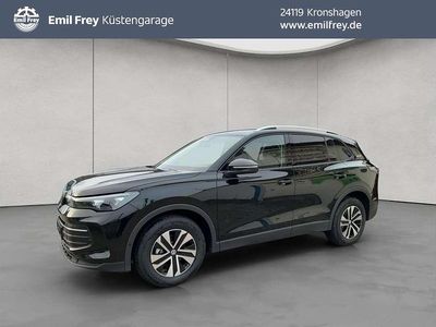 Neu VW Tiguan 150 PS (110 kW) 2026 Grenadillschwarz metallic SUV