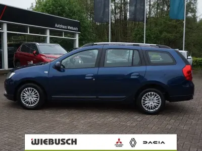 Używany Dacia Logan Comfort 90 KM (66 kW) 2019 Niebieski Sedan/Limuzyna
