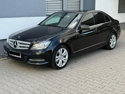 Gebraucht Mercedes C250 204 PS (150 kW) 2012 Schwarz Limousine