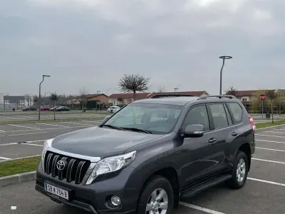 Gebraucht Toyota Land Cruiser Executive 177 PS (130 kW) 2016 Grau SUV