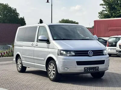 Gebraucht VW Multivan Comfortline 179 PS (131 kW) 2015 Reflexsilber metallic Van / Kleinbus