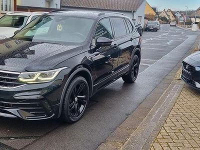 Gebraucht VW Tiguan Allspace Style 200 PS (147 kW) 2022 Schwarz SUV