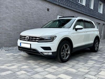 gebraucht VW Tiguan 2.0 TSI 132kW DSG 4MOTION Highline Hi...