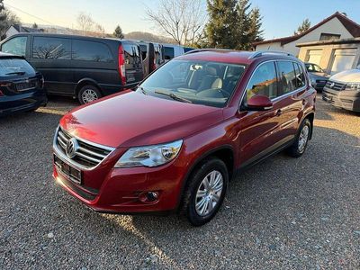 Gebraucht VW Tiguan 140 PS (102 kW) 2011 Rot SUV