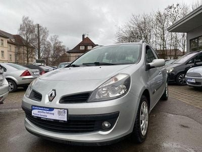 Gebraucht Renault Clio II Dynamique 101 PS (74 kW) 2008 Silber Limousine