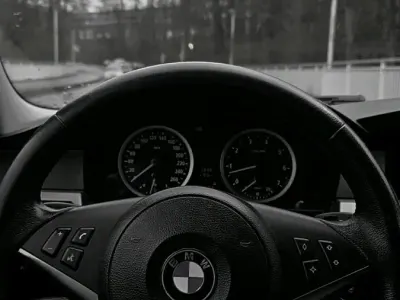 Gebraucht BMW 523 M Sport 177 PS (130 kW) 2006 Schwarz Limousine